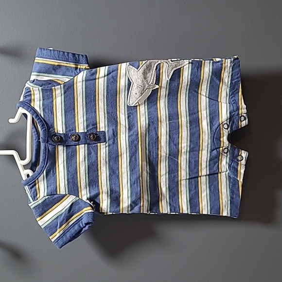 NWOT Carter's- Baby Boy Striped Romper with Shark - Picture 1 of 5